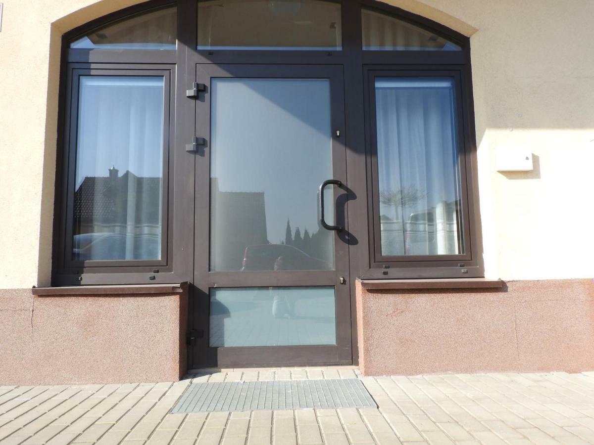 Апартаменты Apartament Nad Stawami Санок Экстерьер фото
